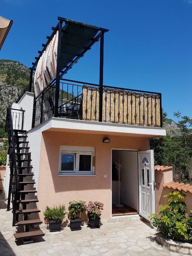Sunshine Apartment With Private Pool And Parking Kotor Exterior photo