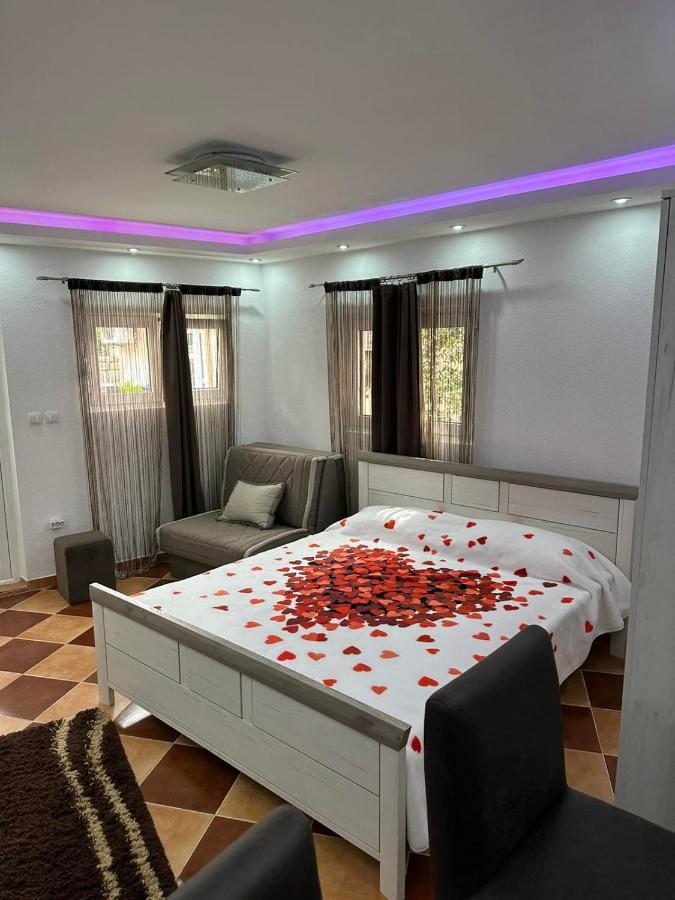 Sunshine Apartment With Private Pool And Parking Kotor Exterior photo