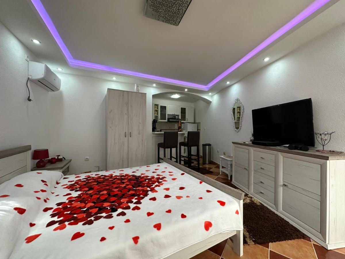 Sunshine Apartment With Private Pool And Parking Kotor Exterior photo